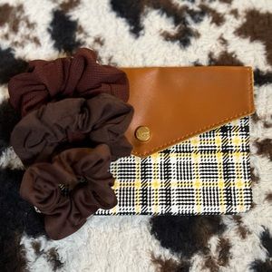 Ipsy bag with scrunchies!!